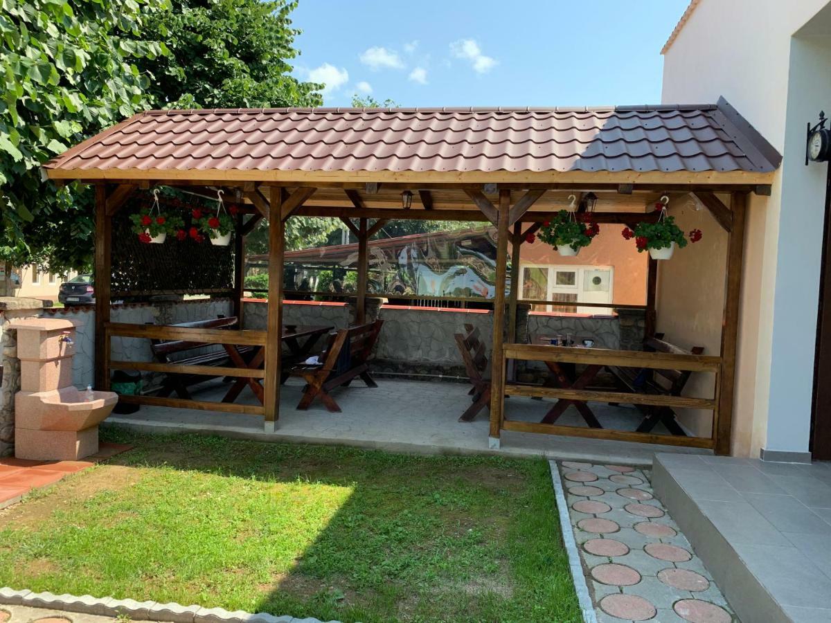 Ferienwohnung Casa Roka Ieşelniţa Exterior foto